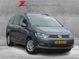 Volkswagen Sharan (2013) thumbnail 2