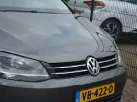 Volkswagen Sharan (2013) thumbnail 4