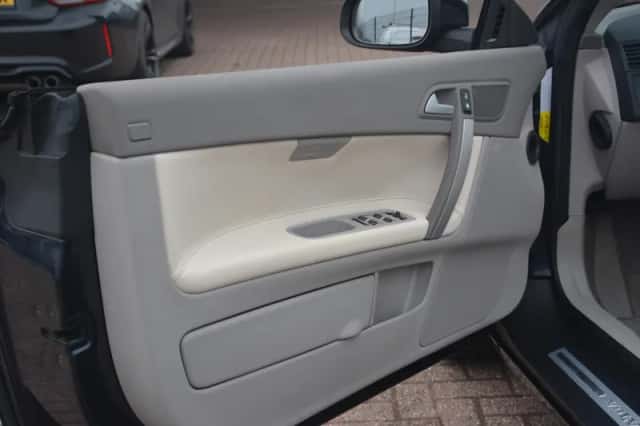 Volvo C70 (2008) thumbnail 19