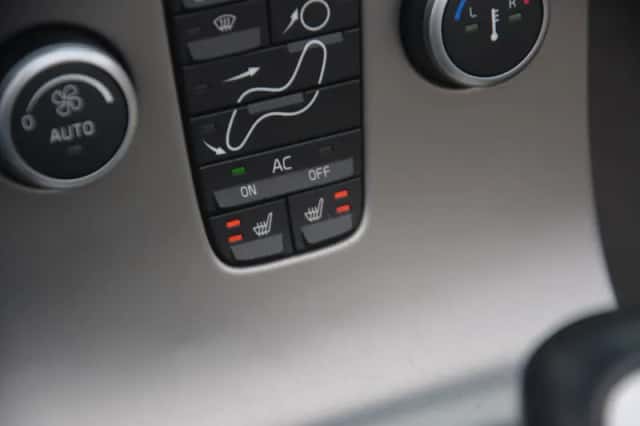 Volvo C70 (2008) thumbnail 26