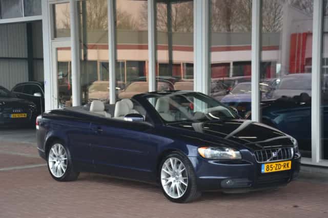 Volvo C70 (2008) thumbnail 35