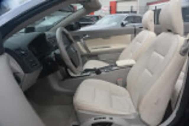 Volvo C70 (2008) thumbnail 49