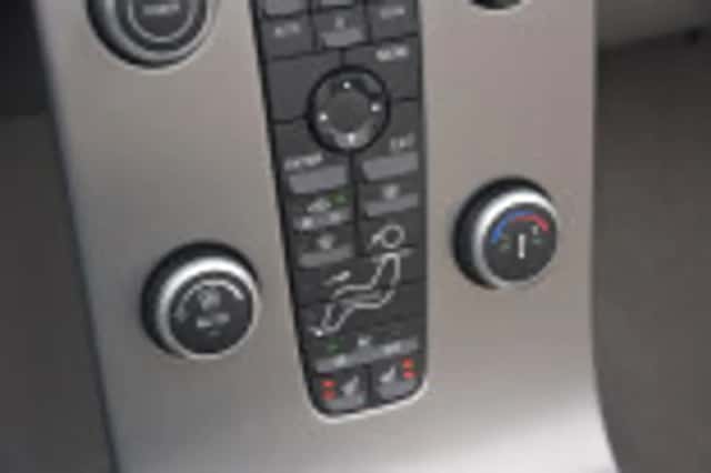 Volvo C70 (2008) thumbnail 60