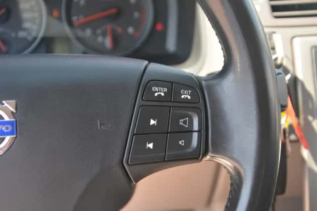 Volvo S40 (2010) thumbnail 23