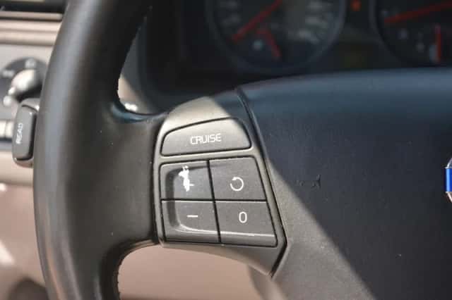 Volvo S40 (2010) thumbnail 24