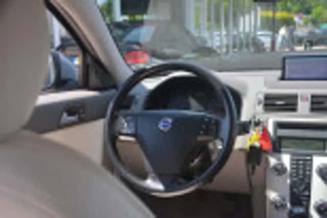 Volvo S40 (2010) thumbnail 42