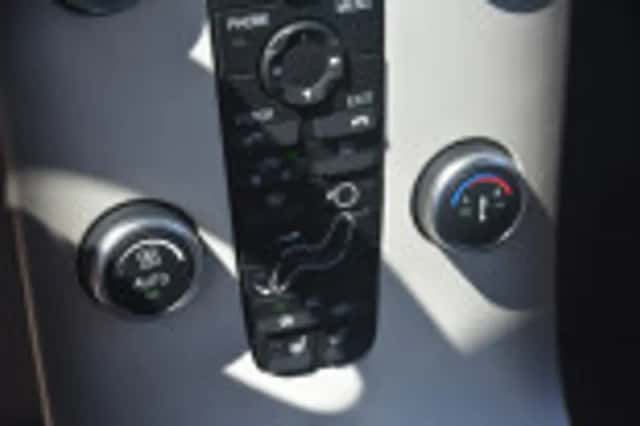 Volvo S40 (2010) thumbnail 45