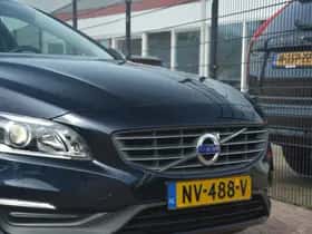 Volvo S60 (2017) thumbnail 11