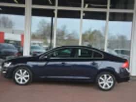 Volvo S60 (2017) thumbnail 83