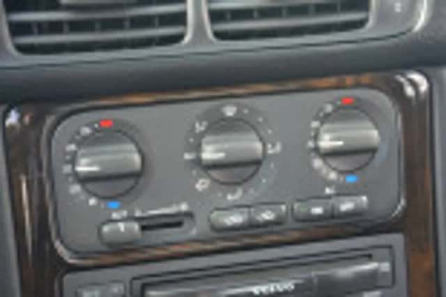 Volvo S70 (1997) thumbnail 72