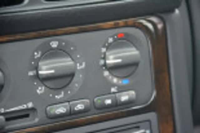 Volvo S70 (1997) thumbnail 73