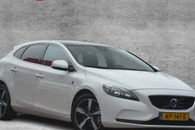 Volvo V40 (2015)
