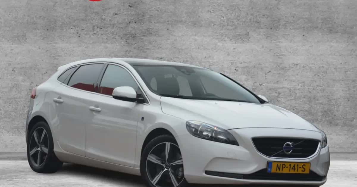 Volvo V40 (2015) — foto 1