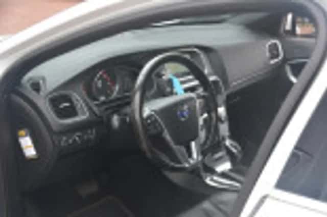 Volvo V40 (2015) thumbnail 51