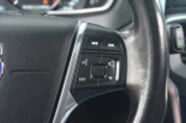 Volvo V40 (2015) thumbnail 61