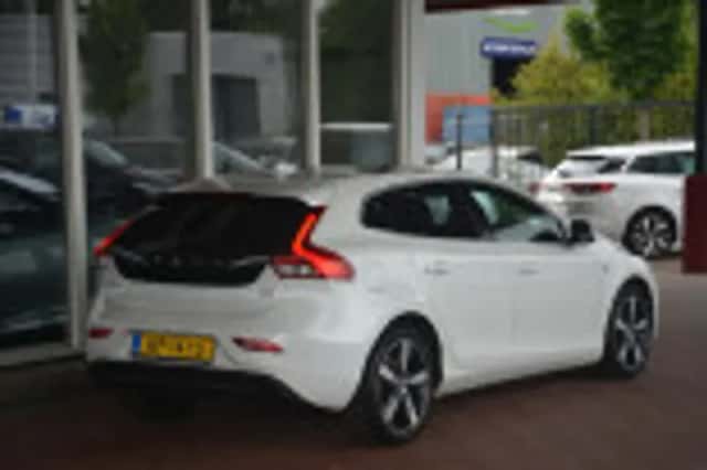 Volvo V40 (2015) thumbnail 71