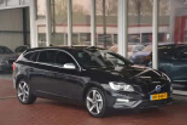 Volvo V60 (2015) thumbnail 76