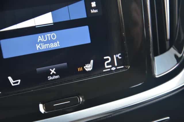 Volvo V60 (2020) thumbnail 38