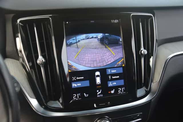 Volvo V60 (2020) thumbnail 39