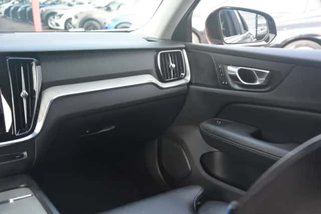 Volvo V60 (2020) thumbnail 47