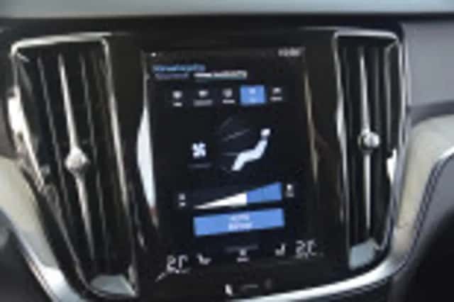 Volvo V60 (2020) thumbnail 83
