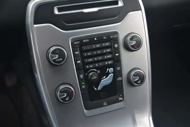 Volvo V70 (2015) thumbnail 18