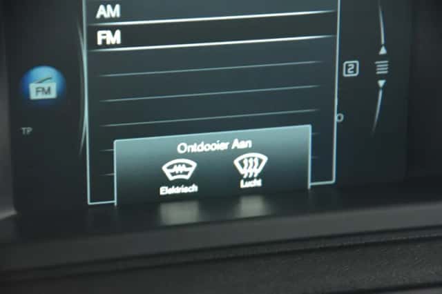 Volvo V70 (2015) thumbnail 28