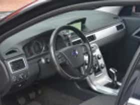 Volvo V70 (2015) thumbnail 45