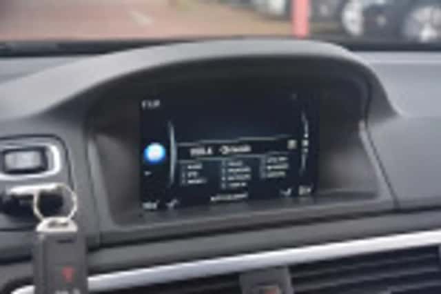 Volvo V70 (2015) thumbnail 54