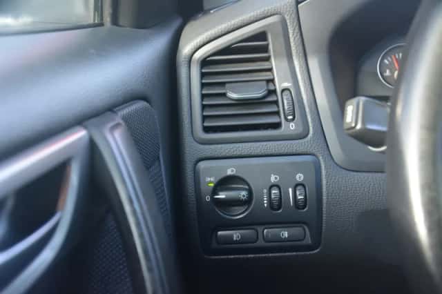Volvo V70 (2007) thumbnail 20