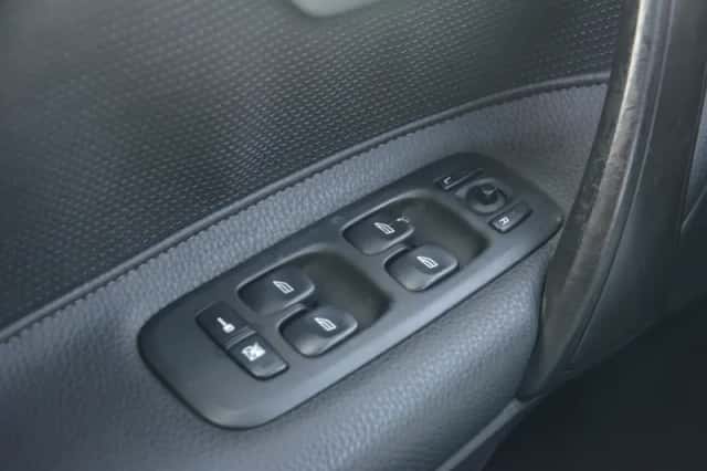 Volvo V70 (2007) thumbnail 21