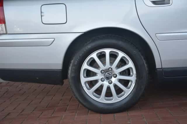 Volvo V70 (2007) thumbnail 26