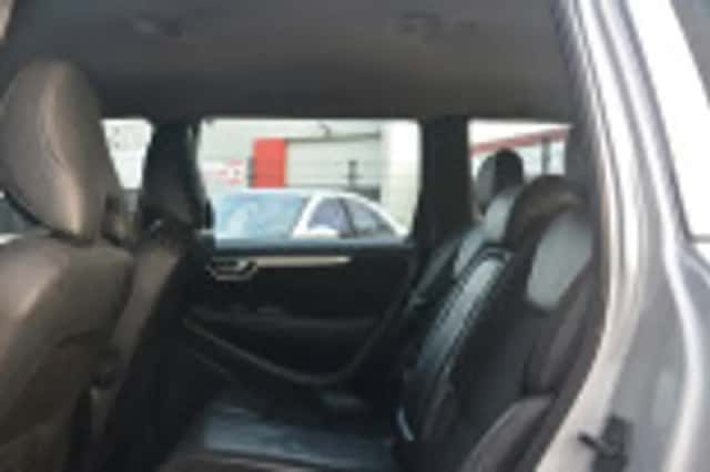 Volvo V70 (2007) thumbnail 43
