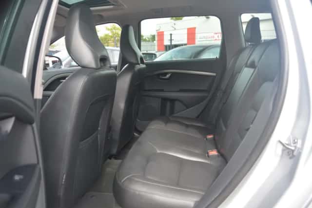 Volvo V70 (2014) thumbnail 16