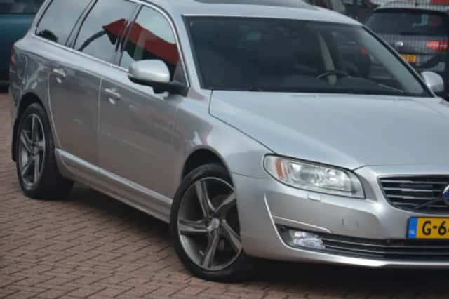 Volvo V70 (2014) thumbnail 3