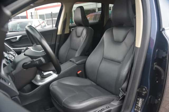 Volvo XC60 (2012) thumbnail 14