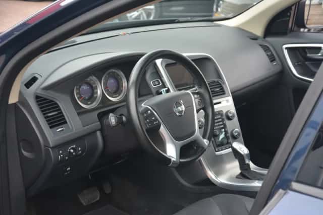 Volvo XC60 (2012) thumbnail 16