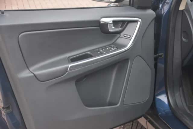 Volvo XC60 (2012) thumbnail 34