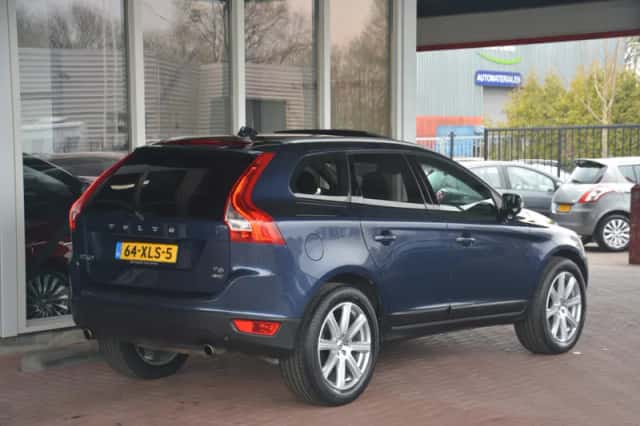 Volvo XC60 (2012) thumbnail 40