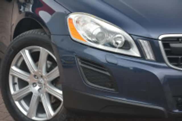 Volvo XC60 (2012) thumbnail 5
