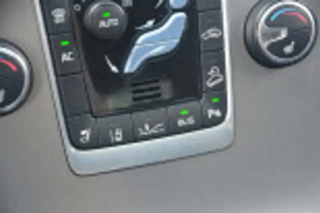 Volvo XC60 (2012) thumbnail 64