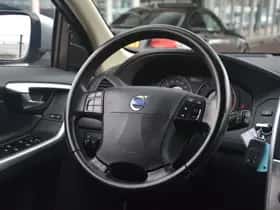 Volvo XC60 (2009) thumbnail 17