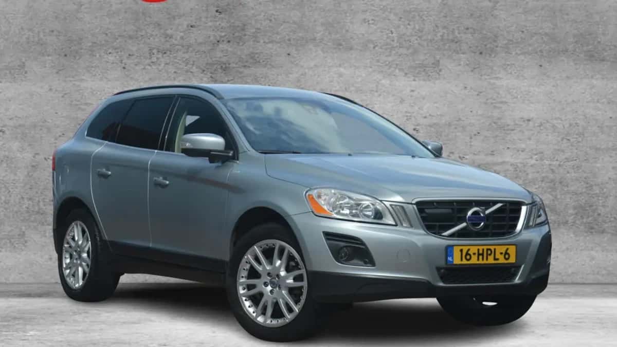 Volvo XC60 — foto 1