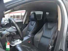 Volvo XC60 thumbnail 6
