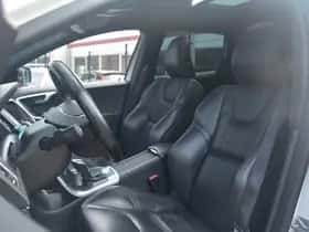 Volvo XC60 (2014) thumbnail 13