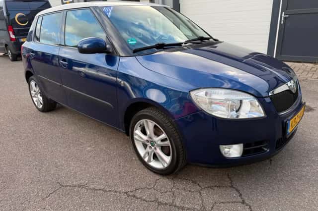 Škoda Fabia (2008) thumbnail 3