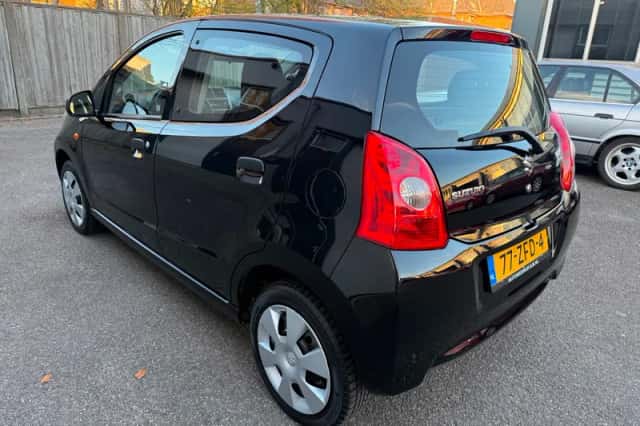 Suzuki Alto (2012) thumbnail 6