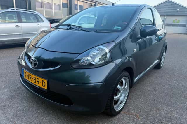 Toyota Aygo (2007) thumbnail 1