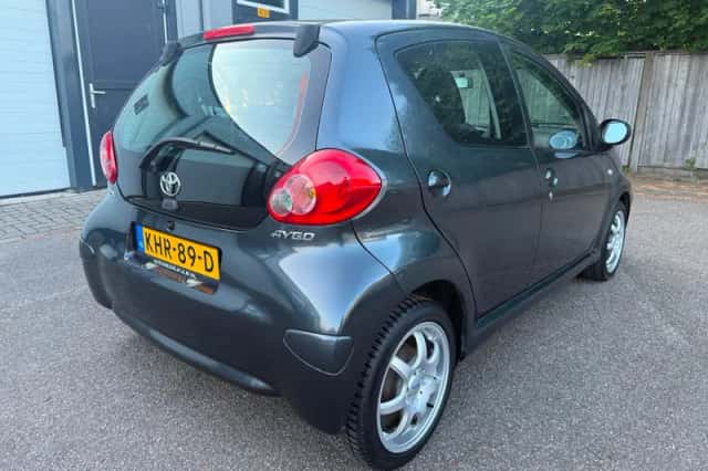 Toyota Aygo (2007) thumbnail 4