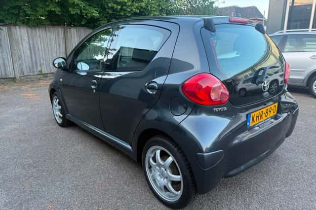 Toyota Aygo (2007) thumbnail 6